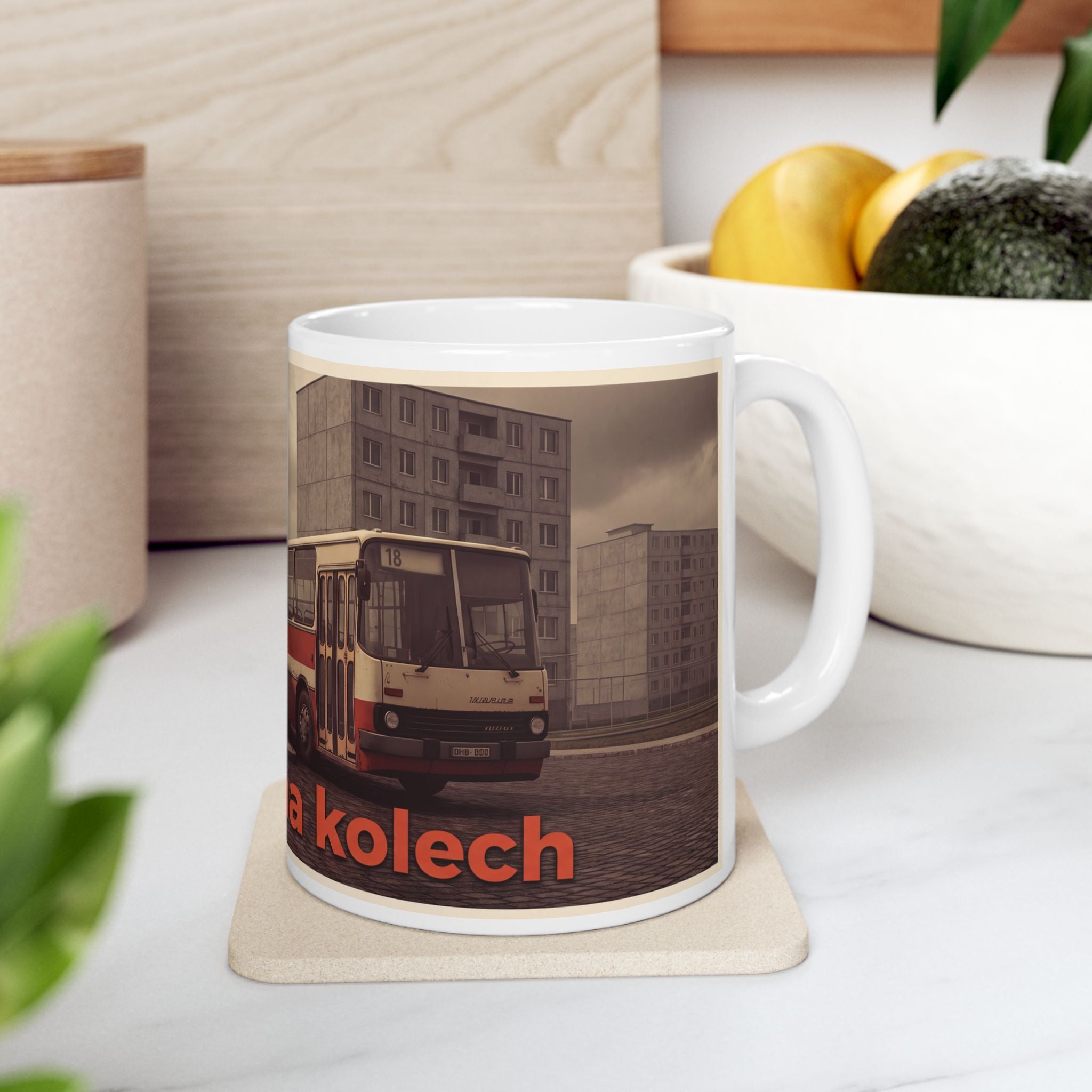 Kultovky: Legenda na kolech (Ikarus 260) — Retro keramický hrnček
